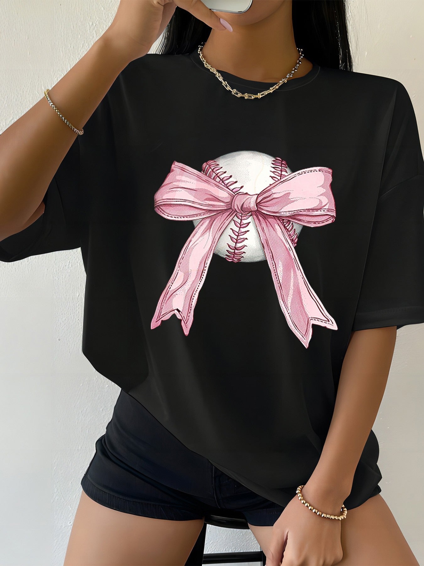 Zeyra Letter Bow Graphic Tee